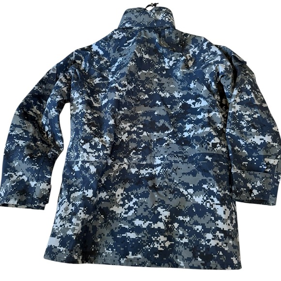 US Navy camo shell parka blue size small in excellent like-new condition - Picture 2 of 5